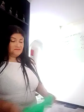 Snapshot of salomexlove_20 chatting on March 2025 01:03:02 PM salomexlove 20 online show from March 2025 01:03:02 PM