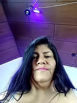 Snapshot of salomexlove_20 chatting on March 2025 12:39:02 PM salomexlove 20 online show from March 2025 12:39:02 PM