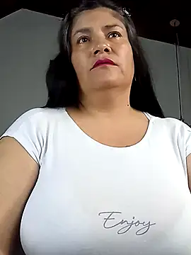 Snapshot of salomexlove_20 chatting on November 2025 01:01:01 PM salomexlove 20 online show from November 2025 01:01:01 PM