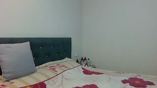 Snapshot of MonikaXXJoy chatting on March 2026 12:32:01 PM MonikaXXJoy online show from March 2026 12:32:01 PM