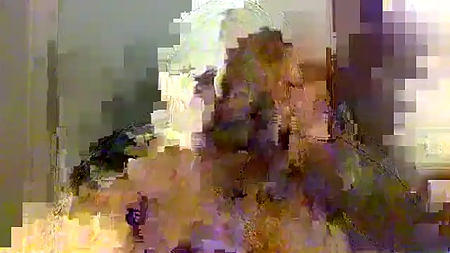 Snapshot of MzShyne chatting on October 2025 01:36:02 AM MzShyne online show from October 2025 01:36:02 AM