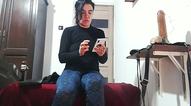 Snapshot of Goddess_Inanna chatting on January 2025 03:39:01 PM Goddess Inanna online show from January 2025 03:39:01 PM