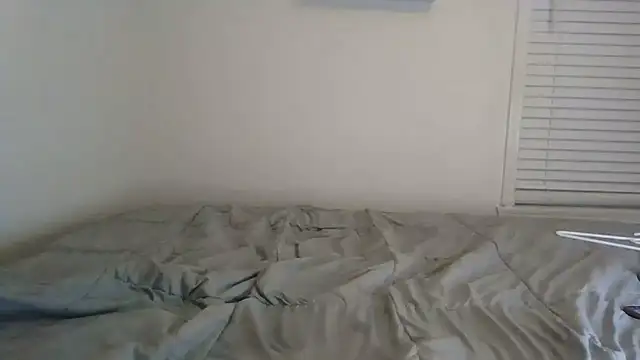 Snapshot of beautylovess chatting on November 2025 12:55:02 AM beautylovess online show from November 2025 12:55:02 AM