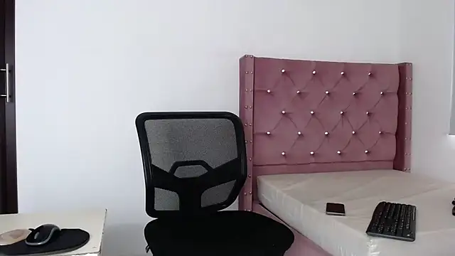 BlackNike online show from March 2025 03:28:01 PM