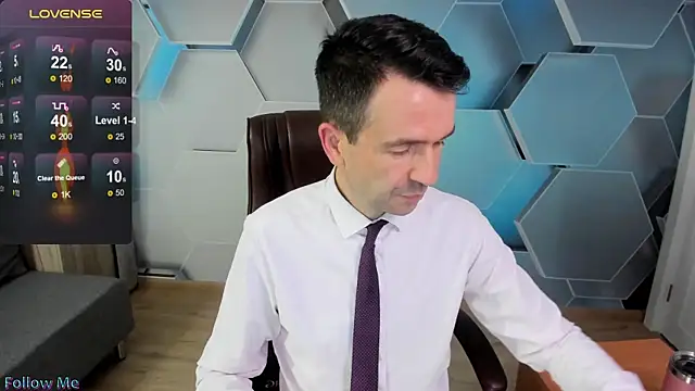 SteveTiger online show from November 2025 03:38:02 PM