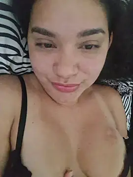 Snapshot of blerstefan1 chatting on May 2026 01:07:01 PM blerstefan1 online show from May 2026 01:07:01 PM