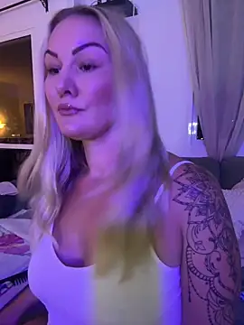 NastyMilf  online show from October 2025 06:19:02 PM