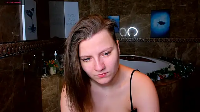 MelindaTin online show from December 2024 01:26:02 AM