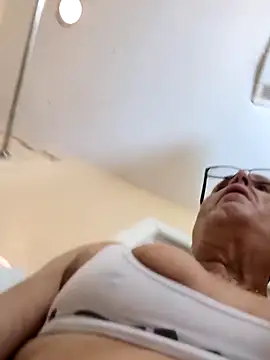 bobby69cock online show from September 2025 12:38:01 AM