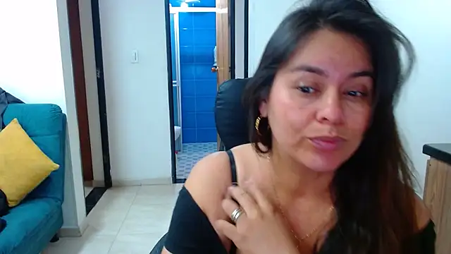 Snapshot of Ixchel_Anaid chatting on January 2025 10:32:02 AM Ixchel Anaid online show from January 2025 10:32:02 AM