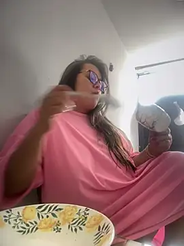 Ixchel Anaid online show from March 2026 02:28:02 PM