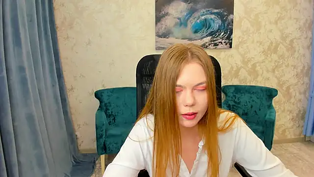 Snapshot of Strawberrye chatting on January 2025 04:09:01 AM Strawberrye online show from January 2025 04:09:01 AM