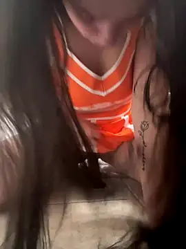 Snapshot of joeystaciee chatting on September 2025 01:18:01 AM joeystaciee online show from September 2025 01:18:01 AM