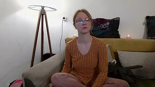 little-leni online show from January 2026 07:50:02 PM