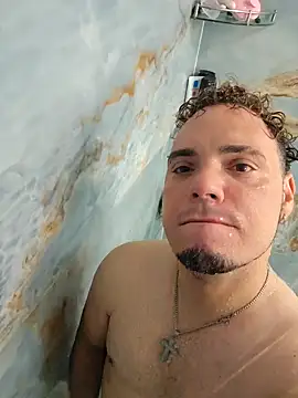 Snapshot of latinoflpr chatting on September 2025 02:44:02 AM latinoflpr online show from September 2025 02:44:02 AM