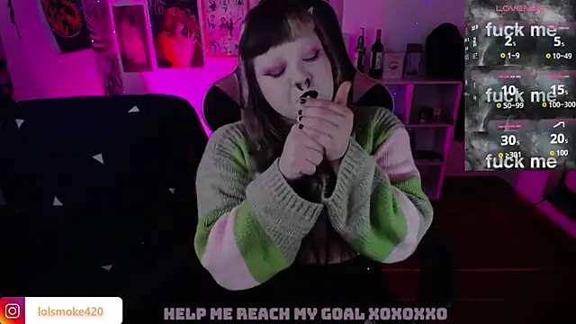 Snapshot of Bdsm_and_fries chatting on April 2026 03:57:01 PM Bdsm and fries online show from April 2026 03:57:01 PM