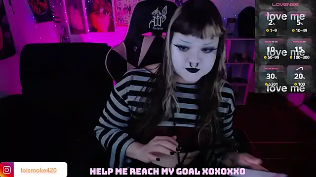 Snapshot of Bdsm_and_fries chatting on April 2026 04:21:01 PM Bdsm and fries online show from April 2026 04:21:01 PM