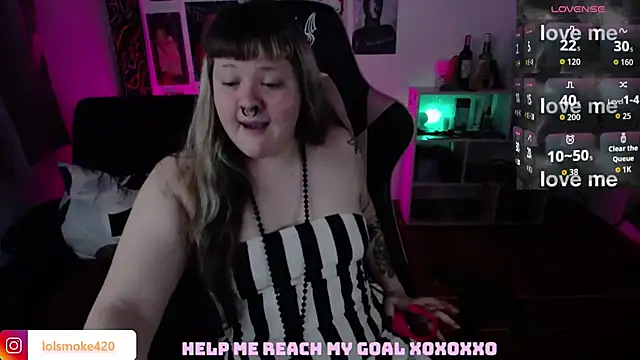 Snapshot of Bdsm_and_fries chatting on June 2026 03:03:02 PM Bdsm and fries online show from June 2026 03:03:02 PM