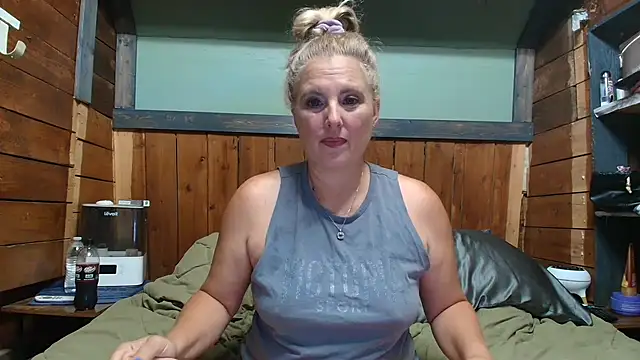 lisaxlovexxx online show from July 2026 04:20:01 PM