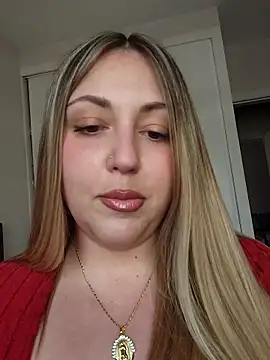 Snapshot of sofiabichota chatting on March 2026 04:02:01 PM sofiabichota online show from March 2026 04:02:01 PM