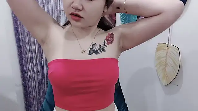 Snapshot of Aminababiew chatting on April 2026 01:19:01 AM Aminababiew online show from April 2026 01:19:01 AM