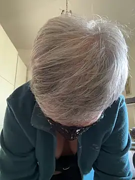 Snapshot of simona60 chatting on December 2024 02:00:01 PM simona60 online show from December 2024 02:00:01 PM