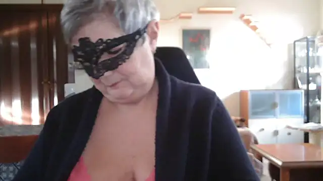 Snapshot of simona60 chatting on January 2025 02:08:02 PM simona60 online show from January 2025 02:08:02 PM