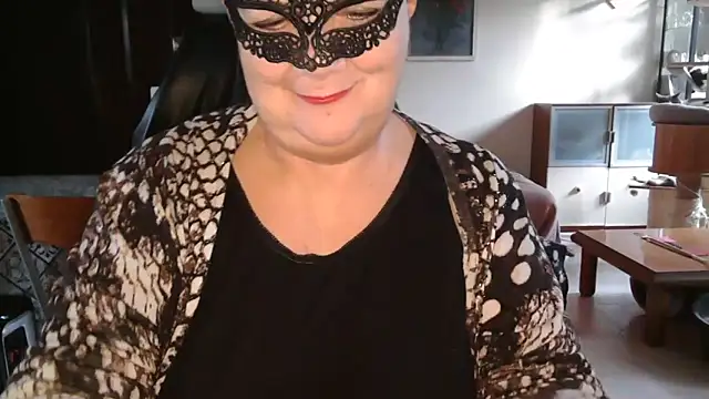 Snapshot of simona60 chatting on October 2025 02:30:01 PM simona60 online show from October 2025 02:30:01 PM