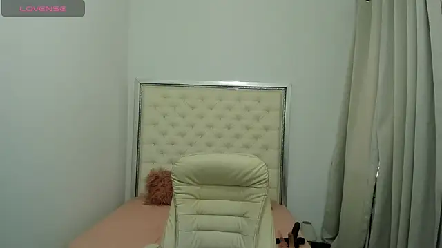 erykajoy online show from November 2025 11:21:02 AM