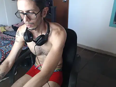 alisterxxx online show from July 2026 03:38:02 PM