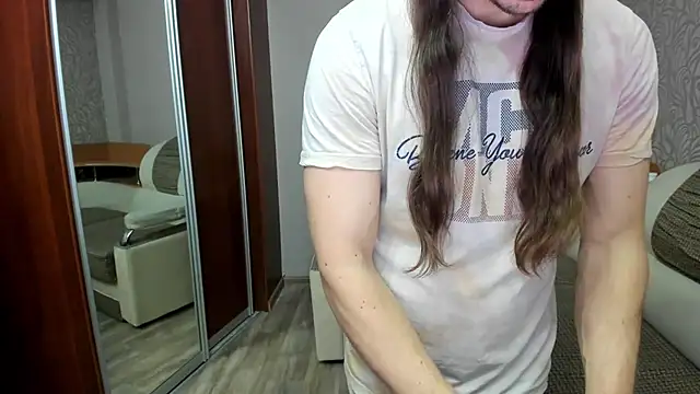 Marrymepls online show from November 2025 03:01:02 PM