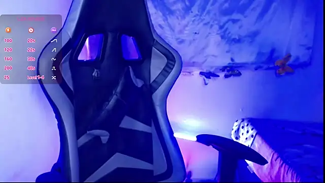 ninatiny online show from March 2026 02:08:01 PM