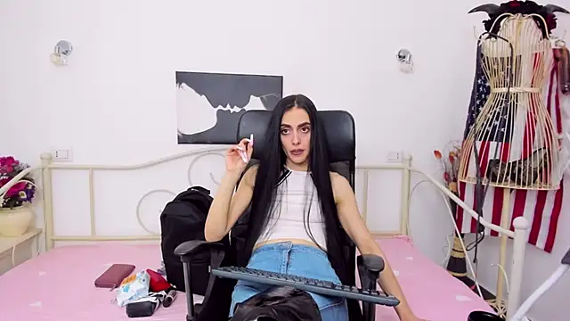 Snapshot of jessystarr chatting on February 2025 12:43:02 AM jessystarr online show from February 2025 12:43:02 AM