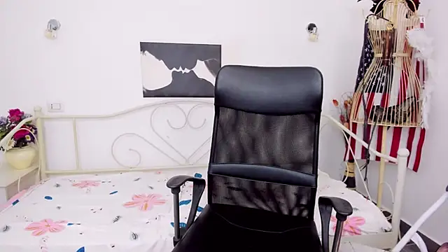 Snapshot of jessystarr chatting on February 2025 05:18:02 PM jessystarr online show from February 2025 05:18:02 PM