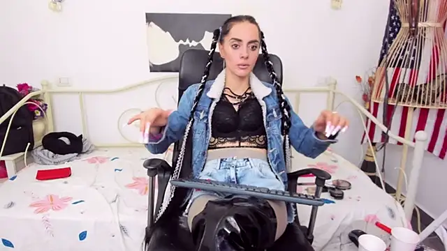 Snapshot of jessystarr chatting on February 2025 09:53:02 PM jessystarr online show from February 2025 09:53:02 PM