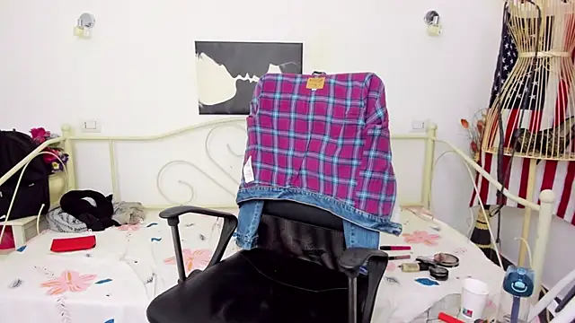 Snapshot of jessystarr chatting on February 2025 04:03:01 AM jessystarr online show from February 2025 04:03:01 AM