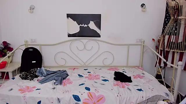 Snapshot of jessystarr chatting on February 2025 10:32:02 PM jessystarr online show from February 2025 10:32:02 PM