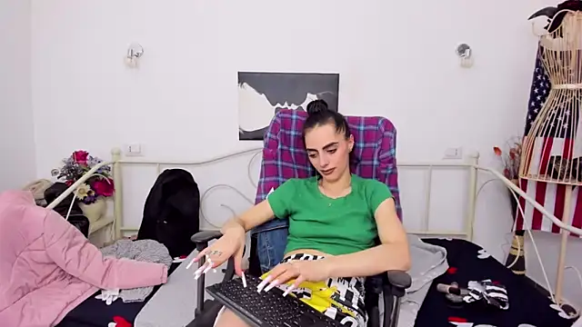 Snapshot of jessystarr chatting on February 2025 03:56:02 AM jessystarr online show from February 2025 03:56:02 AM