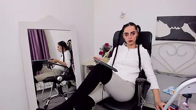 Snapshot of jessystarr chatting on February 2025 04:14:01 PM jessystarr online show from February 2025 04:14:01 PM