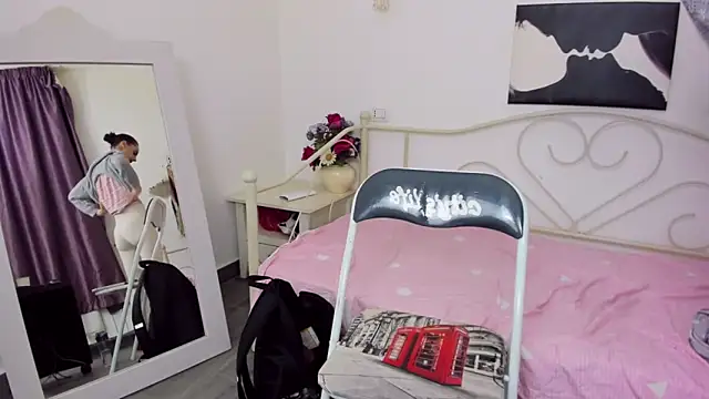 Snapshot of jessystarr chatting on March 2025 08:00:02 PM jessystarr online show from March 2025 08:00:02 PM