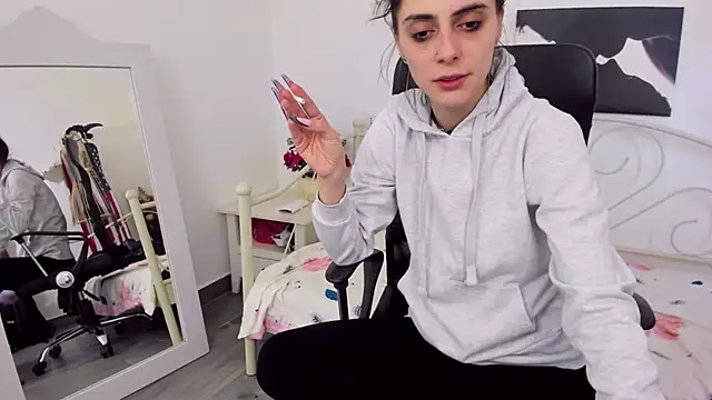 Snapshot of jessystarr chatting on March 2025 02:29:02 PM jessystarr online show from March 2025 02:29:02 PM