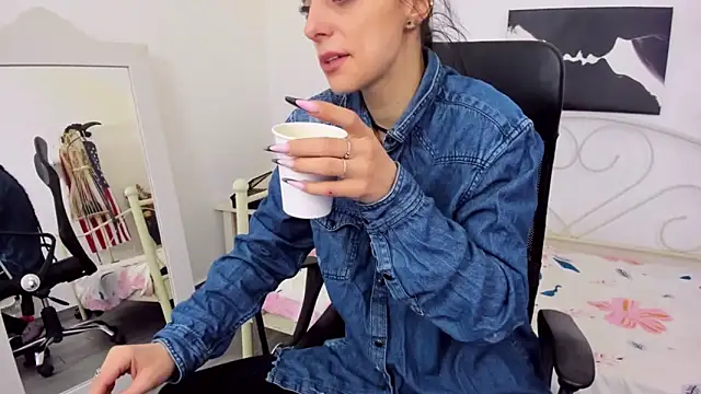 Snapshot of jessystarr chatting on March 2025 08:40:01 AM jessystarr online show from March 2025 08:40:01 AM