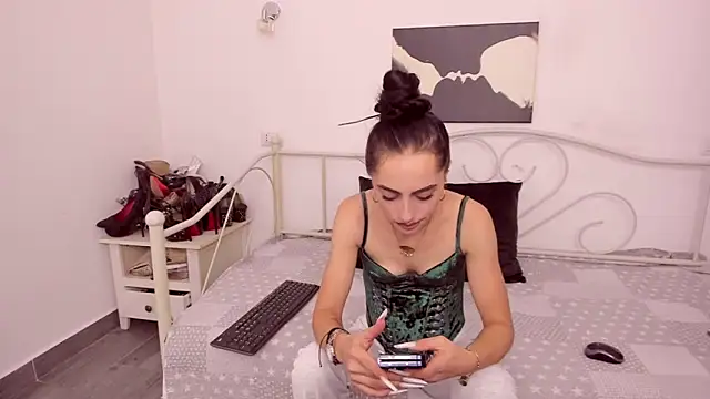 Snapshot of jessystarr chatting on October 2025 11:44:02 AM jessystarr online show from October 2025 11:44:02 AM