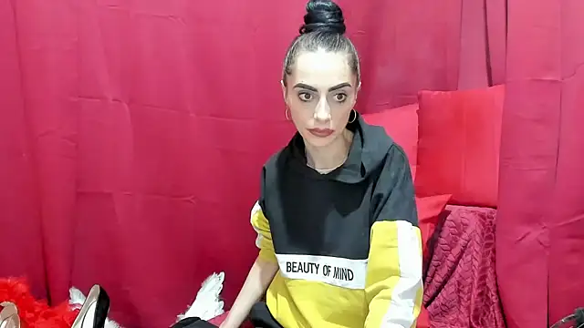 jessystarr online show from February 2026 01:00:02 AM