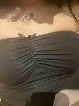 Snapshot of miaoberoi chatting on December 2024 10:27:02 AM miaoberoi online show from December 2024 10:27:02 AM