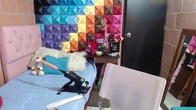 katifoxx online show from February 2025 03:21:02 PM