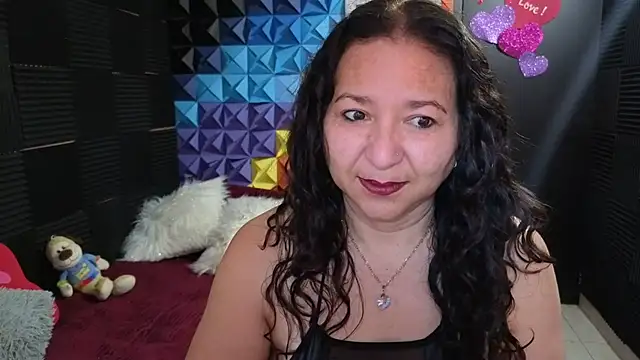 katifoxx online show from February 2026 03:45:02 PM