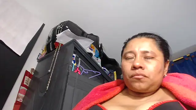 Snapshot of adrixxx38 chatting on January 2026 05:33:02 AM adrixxx38 online show from January 2026 05:33:02 AM