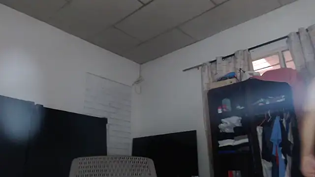 Snapshot of adrixxx38 chatting on February 2026 09:40:02 PM adrixxx38 online show from February 2026 09:40:02 PM