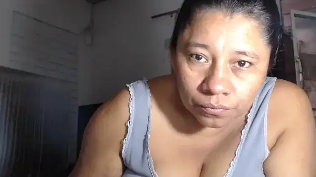 Snapshot of adrixxx38 chatting on February 2026 10:40:01 PM adrixxx38 online show from February 2026 10:40:01 PM